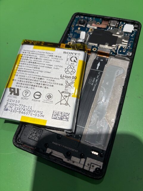 【安城店】Xperia Ace IIIのバッテリー交換【刈谷市からご来店】