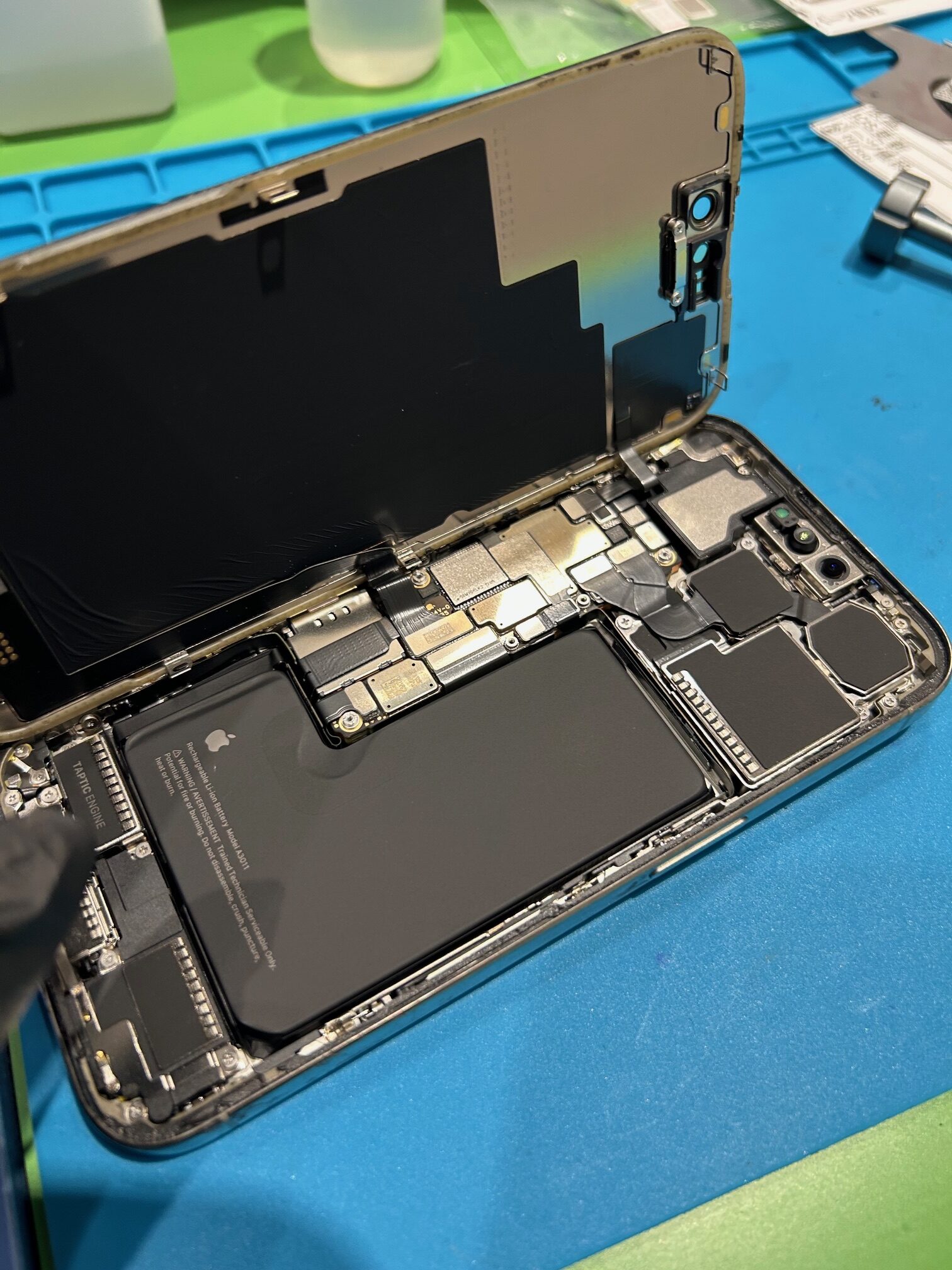 【安城店】iPhone 15 Proのバッテリー交換【西尾市からご来店】