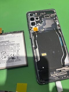 【安城店】Galaxy S20+のバッテリー交換【知立市からご来店】