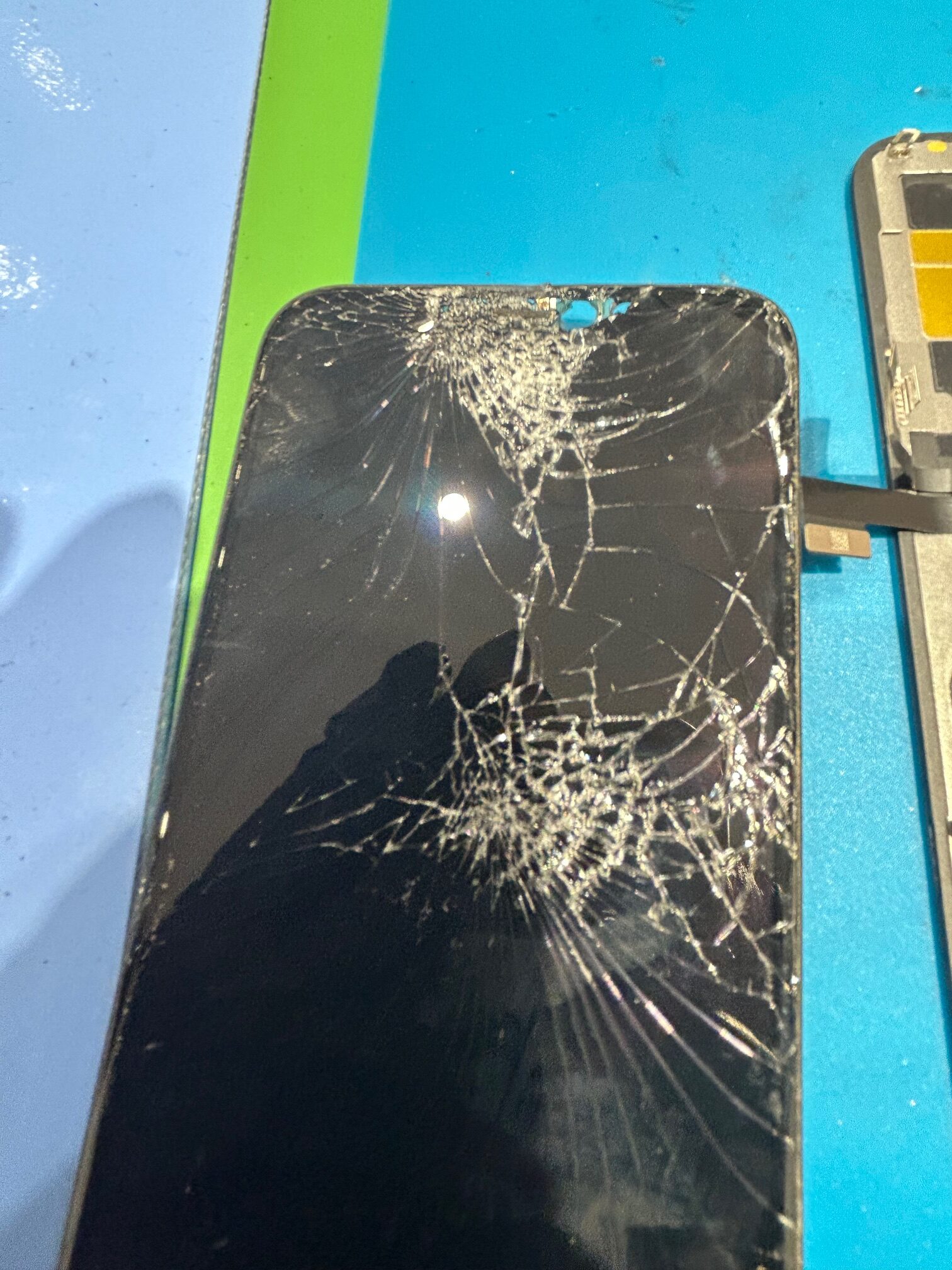 【安城店】iPhone１１proの画面交換【安城市からご来店】