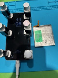 【安城店】Galaxy S24の膨張したバッテリーの交換【豊田市からご来店】