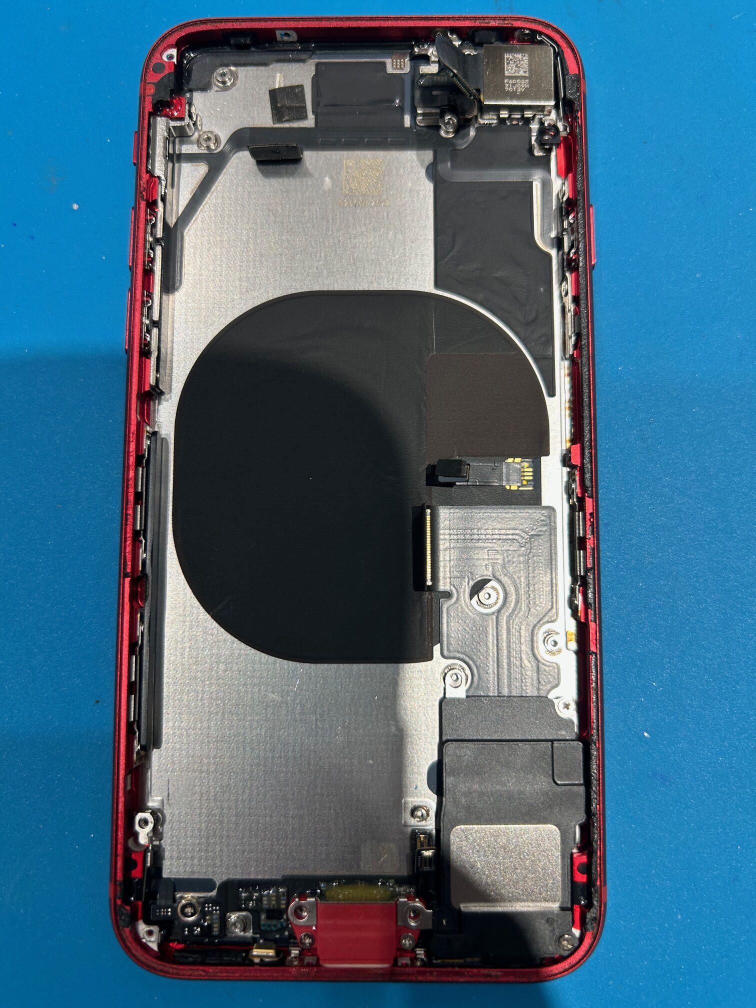 【安城店】iPhoneSE(第2世代)のドックコネクター修理【刈谷市からご来店】